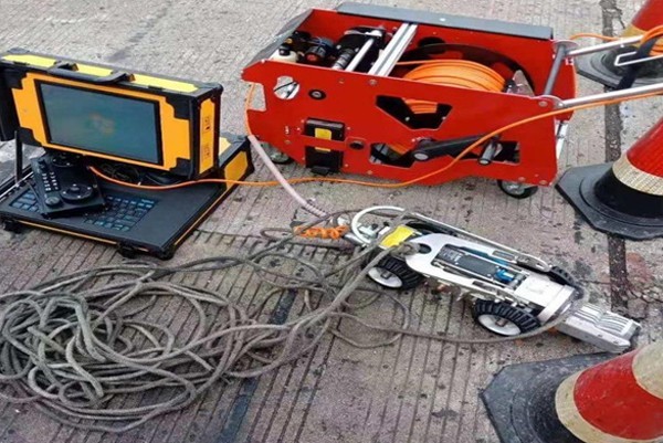 龙胜CCTV管道检测机器人